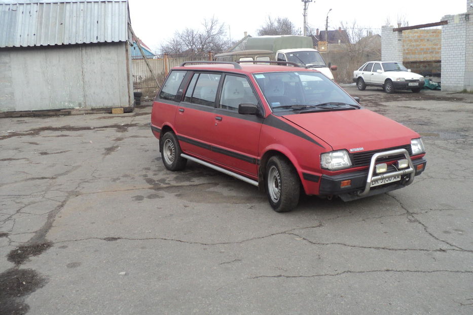 Продам Mitsubishi Space Wagon 1987 года в г. Бердянск, Запорожская область