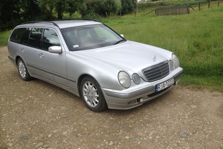 Продам Mercedes-Benz 220 2000 года в Черновцах