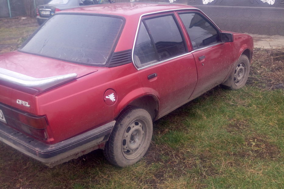 Продам Opel Ascona 0 1985 года в Черновцах
