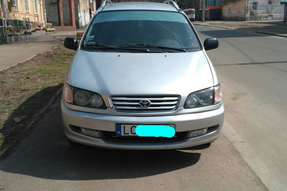Продам Toyota Picnic 2001 года в Одессе