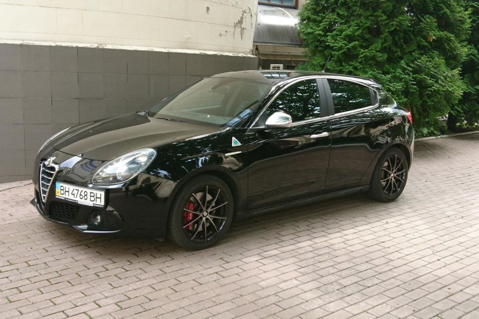 Продам Alfa Romeo Giulietta Quadrifoglio 2014 года в Одессе