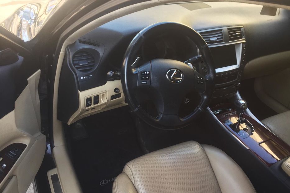 Продам Lexus IS 250 2008 года в Киеве