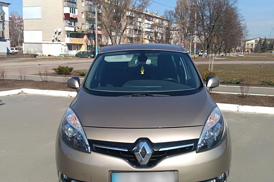 Продам Renault Grand Scenic 2014 года в Киеве