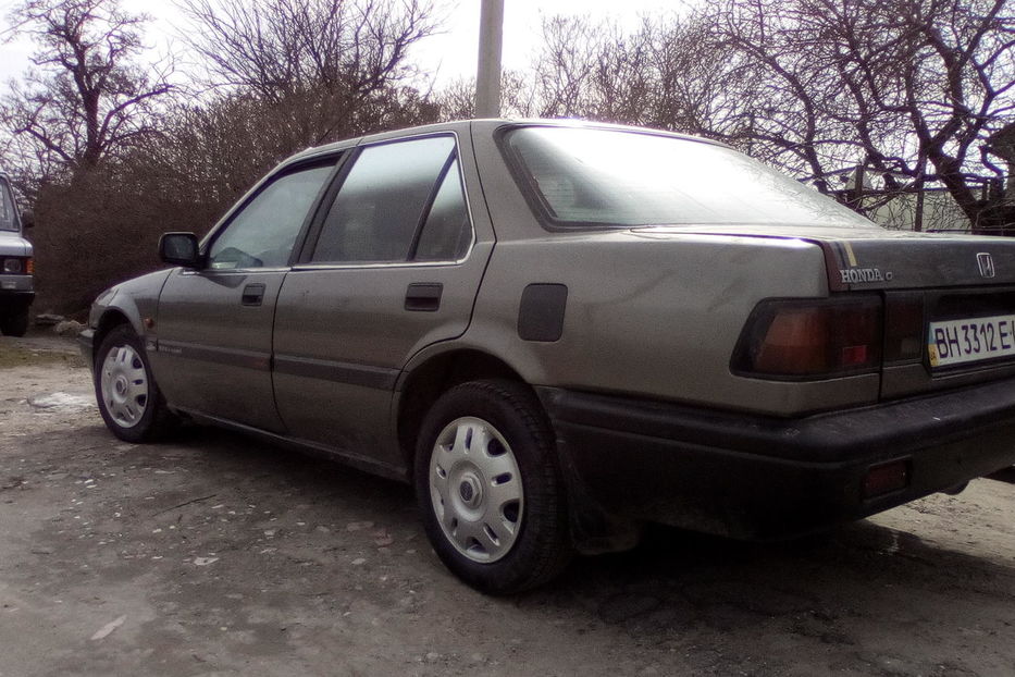 Продам Honda Accord 1988 года в Одессе