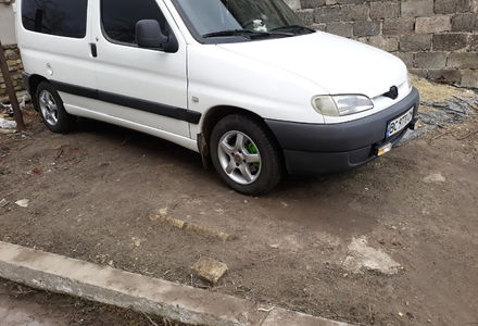 Продам Peugeot Partner пасс. HDI 2002 года в Львове