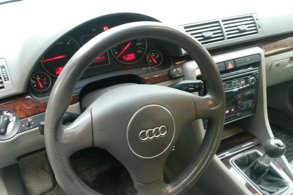 Продам Audi A4 2002 года в Черновцах