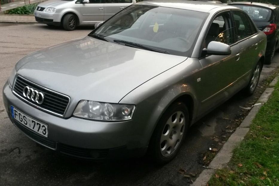 Продам Audi A4 2002 года в Черновцах