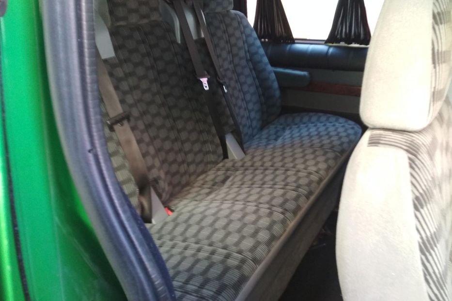 Продам Ford Transit пасс. пассажир-9мест 2008 года в Ровно