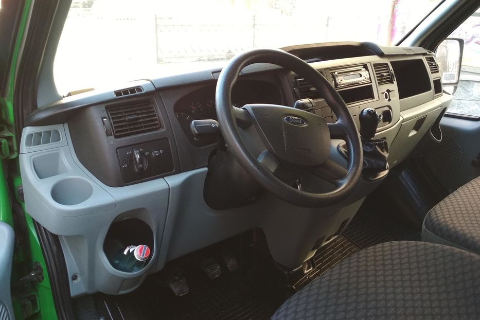 Продам Ford Transit пасс. пассажир-9мест 2008 года в Ровно