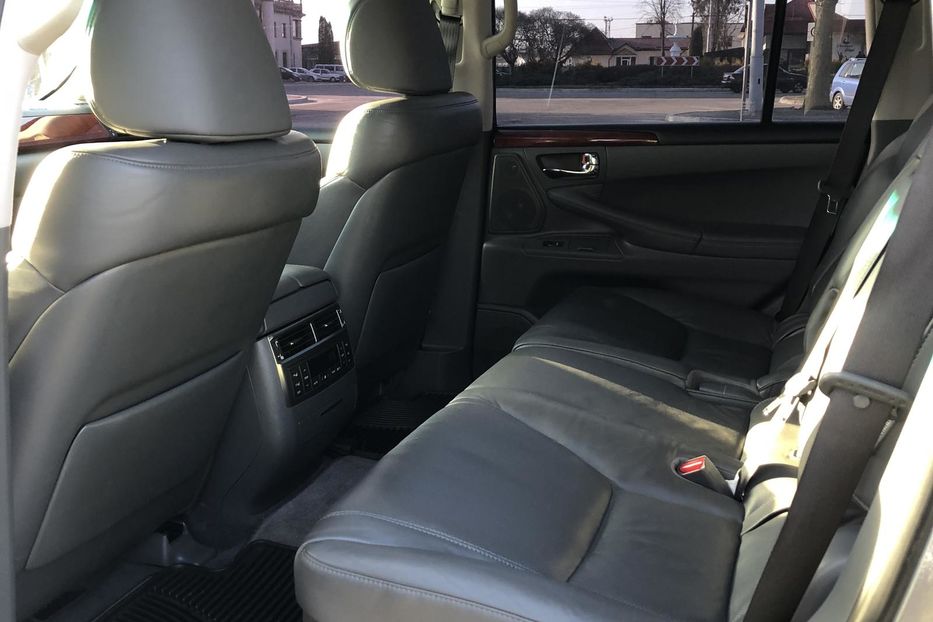 Продам Lexus LX 570 Luxury  2008 года в Львове