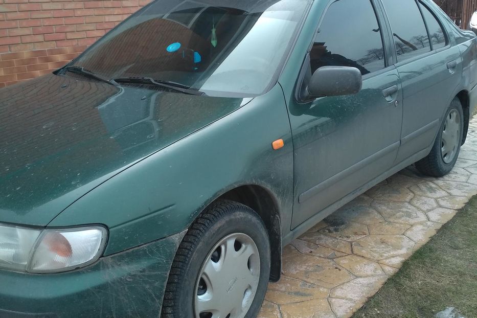 Продам Nissan Almera 1996 года в г. Первомайск, Николаевская область