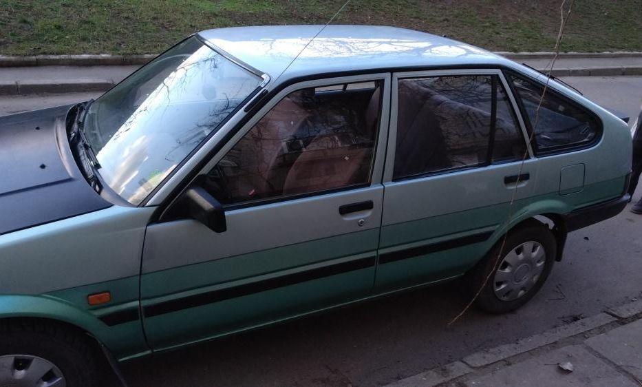 Продам Toyota Corolla E80 1987 года в Одессе