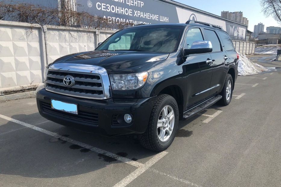 Продам Toyota Sequoia 2008 года в Киеве