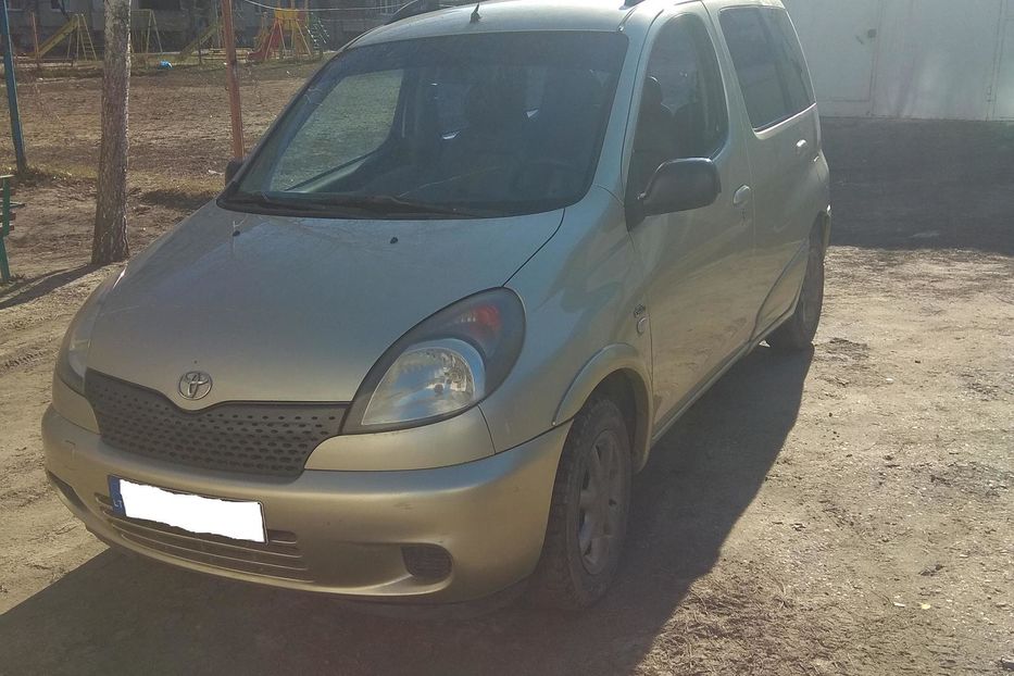 Продам Toyota Yaris Verso 1,4TD 2002 года в Харькове