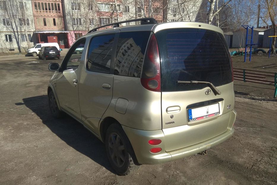 Продам Toyota Yaris Verso 1,4TD 2002 года в Харькове