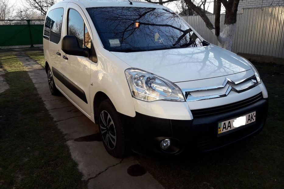 Продам Citroen Berlingo пасс. В9, 1.6 HDI 2008 года в Киеве