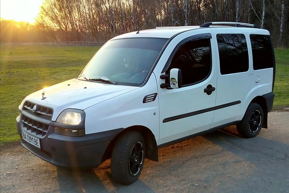 Продам Fiat Doblo пасс. 2005 года в г. Онуфриевка, Кировоградская область