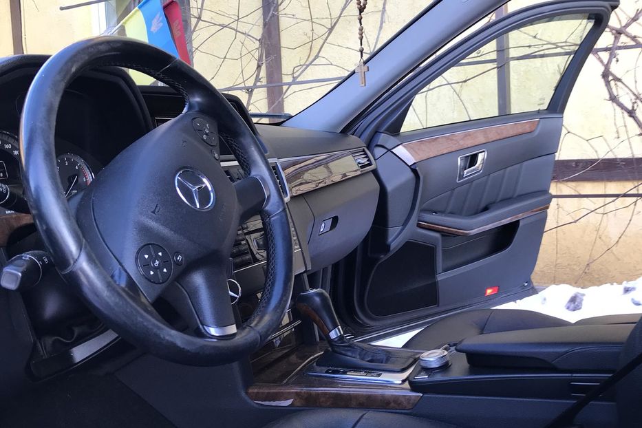 Продам Mercedes-Benz E-Class E 200 2012 года в г. Ходоров, Львовская область