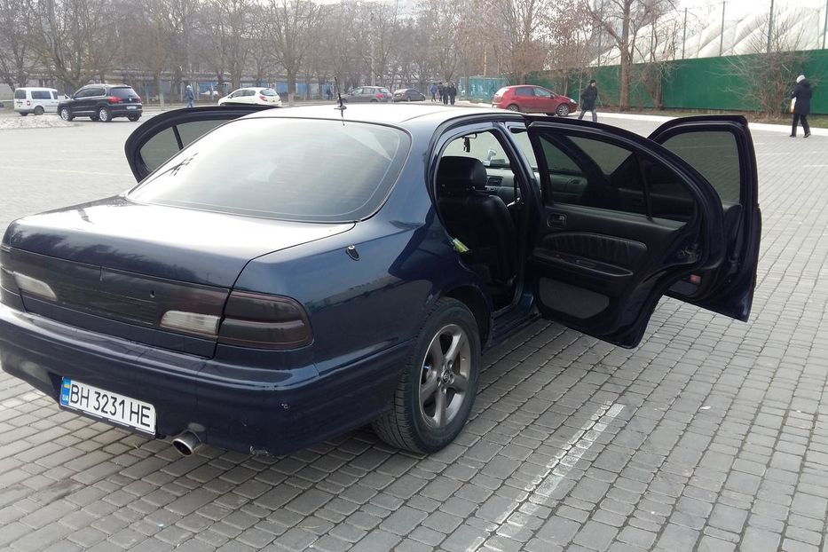 Продам Nissan Maxima 1995 года в Одессе