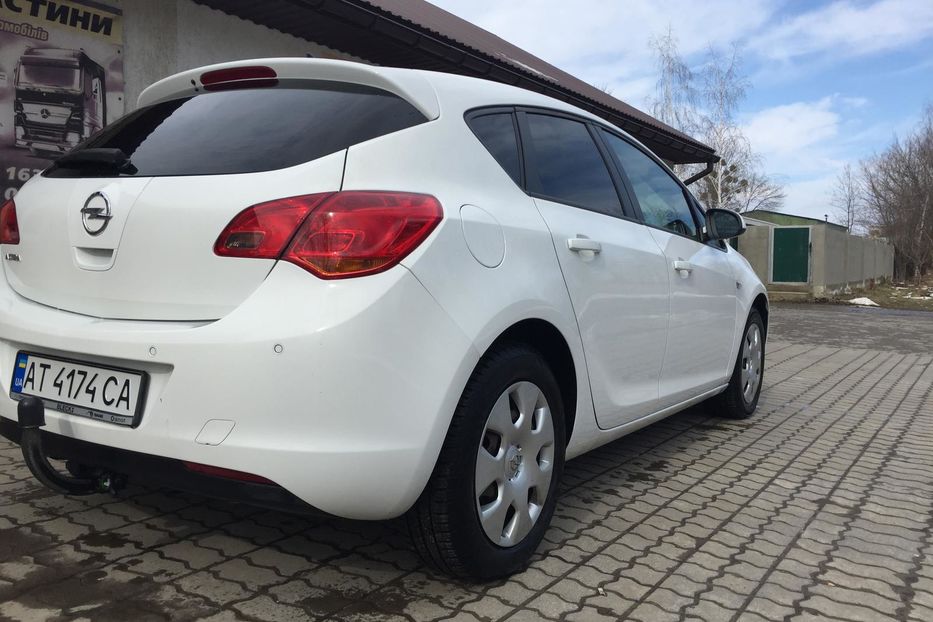 Продам Opel Astra J 2010 года в г. Калуш, Ивано-Франковская область