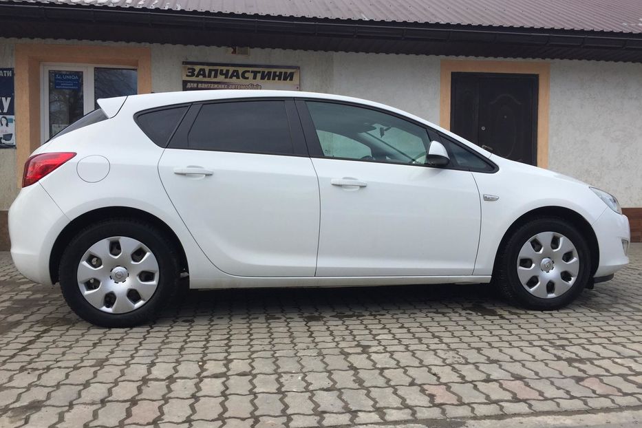 Продам Opel Astra J 2010 года в г. Калуш, Ивано-Франковская область