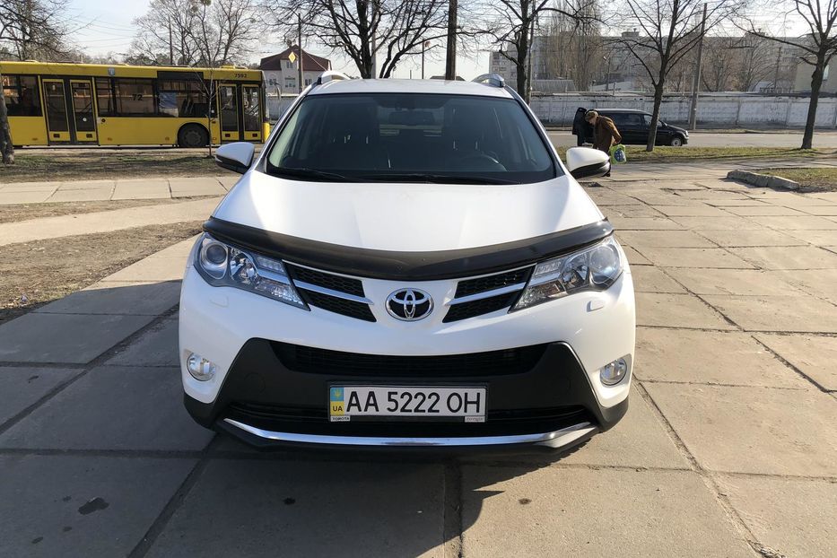 Продам Toyota Rav 4 LOUNGE 2013 года в Киеве