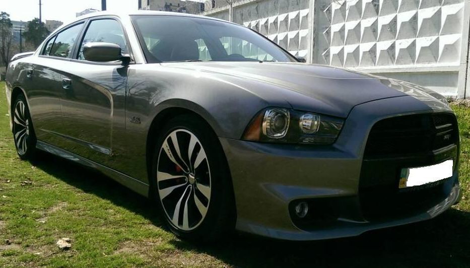 Продам Dodge Charger SRT 6.4HEMI 2012 года в Киеве