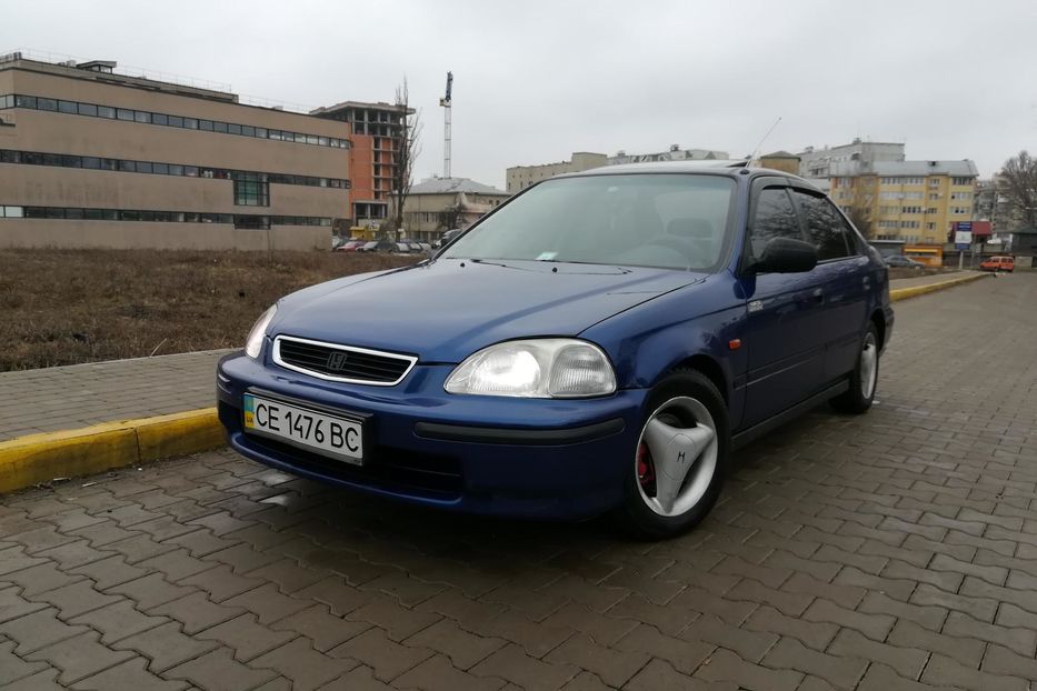 Продам Honda Civic 1998 года в Черновцах