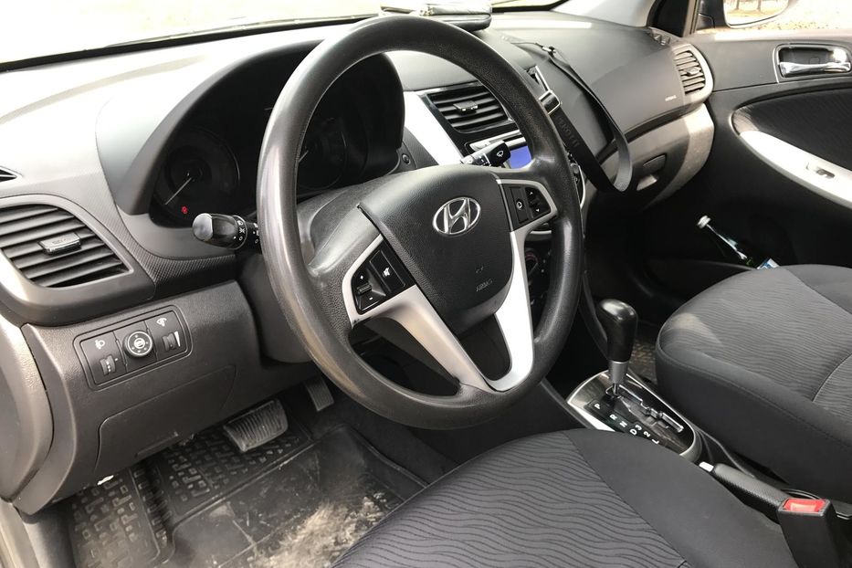 Продам Hyundai Accent  2012 года в Киеве