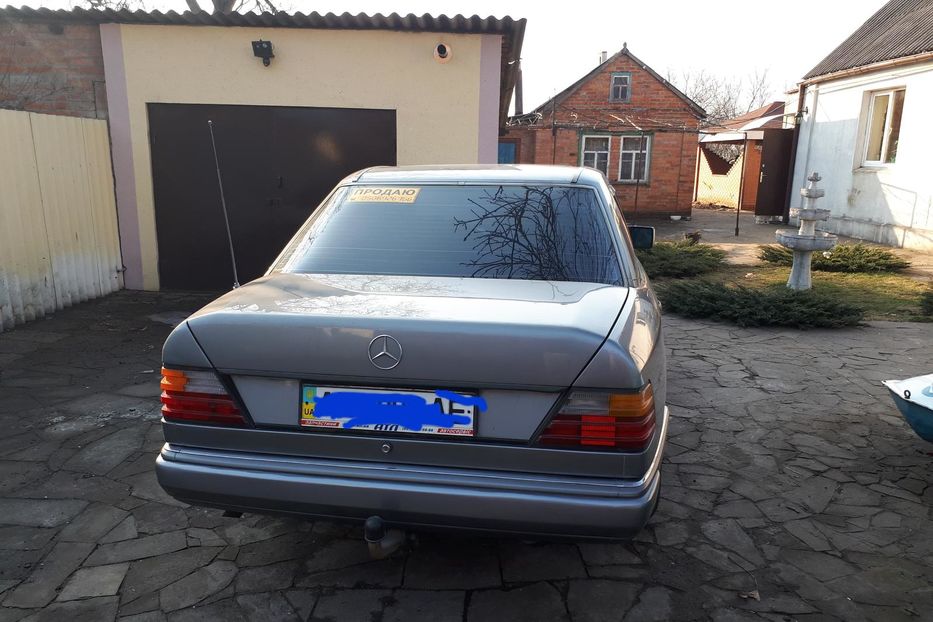 Продам Mercedes-Benz 200 1989 года в Харькове