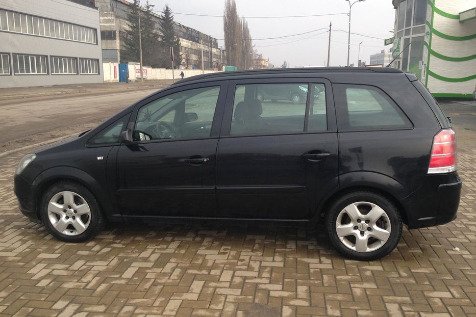 Продам Opel Zafira 2005 года в Хмельницком