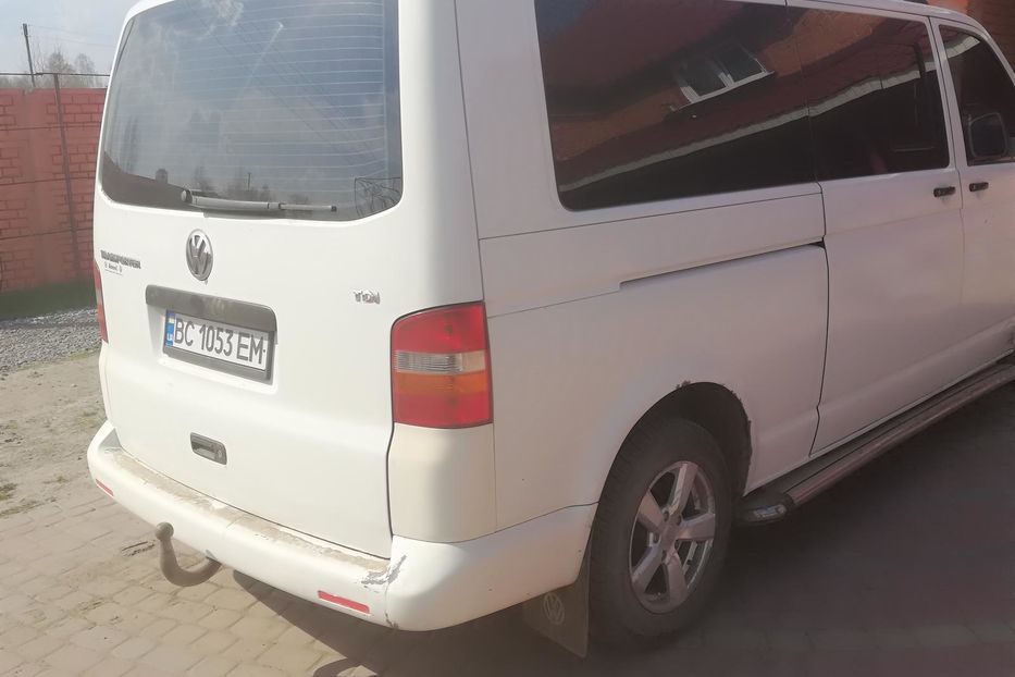 Продам Volkswagen T5 (Transporter) пасс. 2005 года в г. Каменка-Бугская, Львовская область