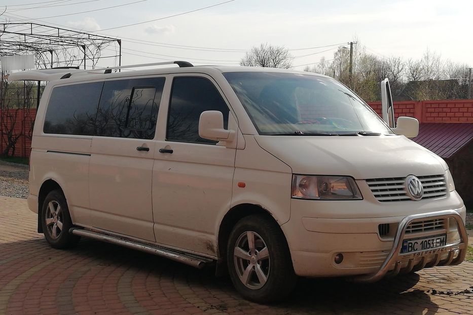 Продам Volkswagen T5 (Transporter) пасс. 2005 года в г. Каменка-Бугская, Львовская область