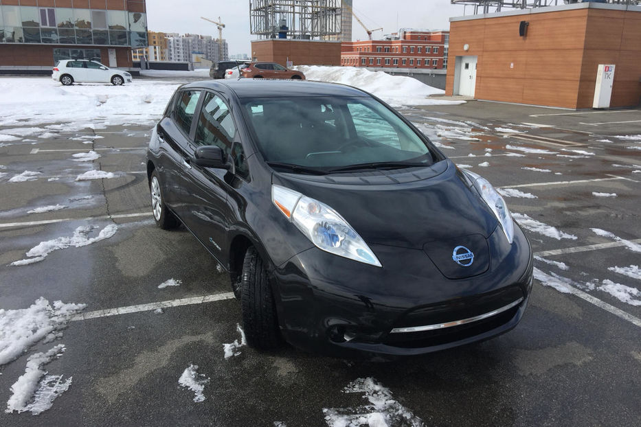 Продам Nissan Leaf 2014 года в Киеве