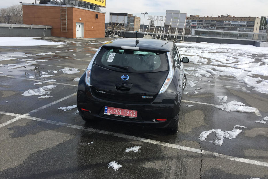 Продам Nissan Leaf 2014 года в Киеве