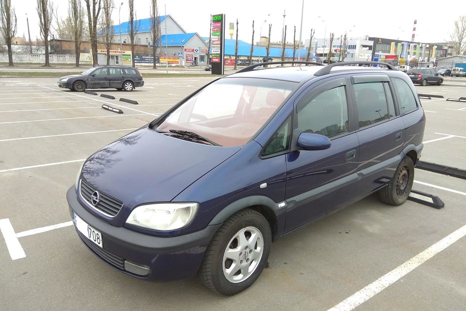 Продам Opel Zafira 2000 года в Киеве