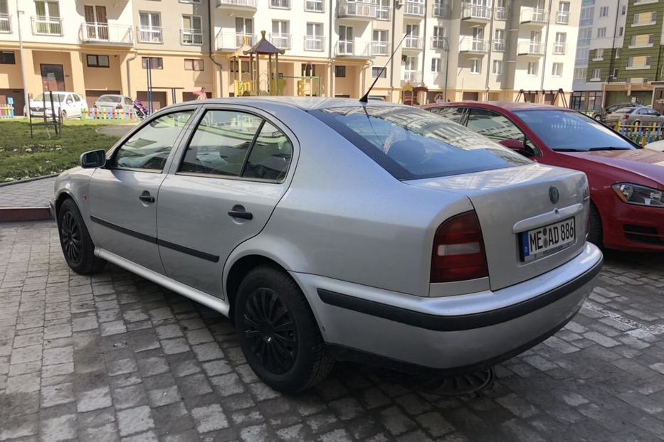 Продам Skoda Octavia 2000 года в Ивано-Франковске