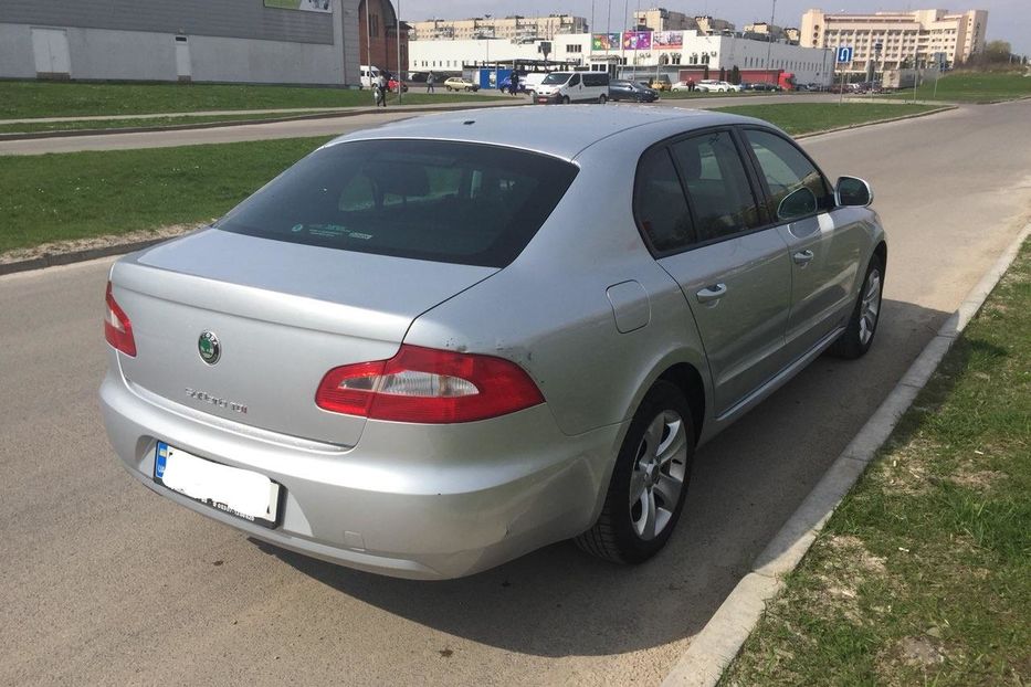 Продам Skoda Superb 2.0 TDI 2012 года в Львове