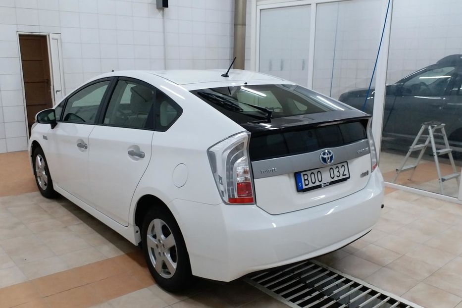 Продам Toyota Prius PLUG IN 2012 года в г. Трускавец, Львовская область