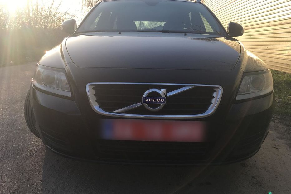 Продам Volvo V50 2011 года в г. Бердичев, Житомирская область