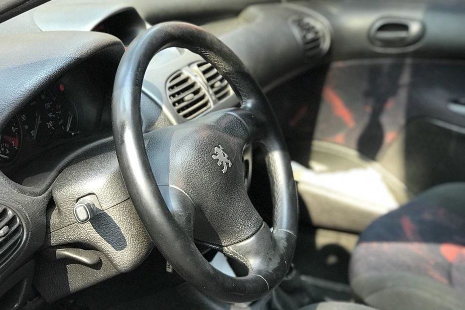 Продам Peugeot 206 XS 2000 года в Киеве