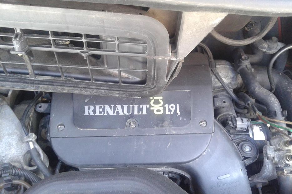 Продам Renault Trafic пасс. 2005 года в Черкассах