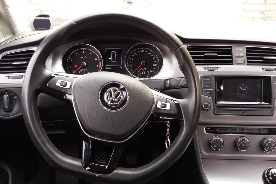 Продам Volkswagen Golf VII 2014 года в Николаеве