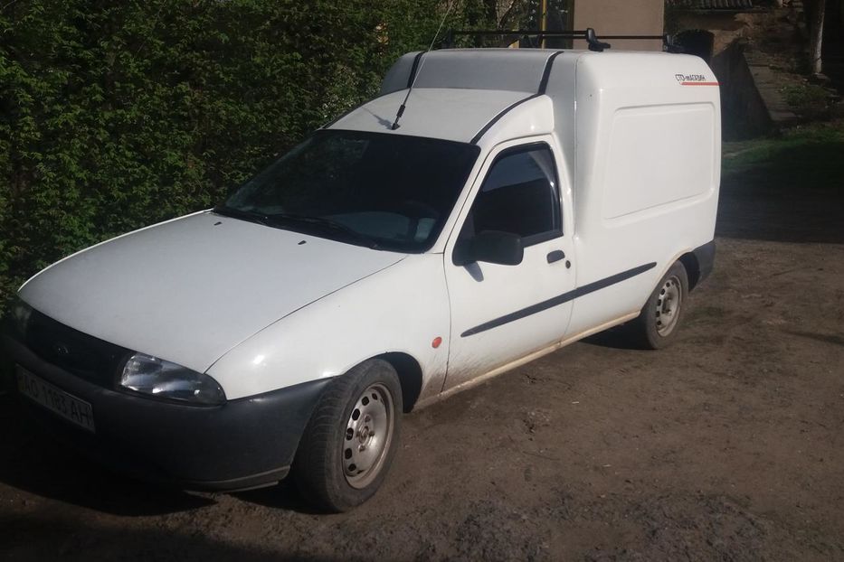 Продам Ford Courier 1.8D 1997 года в г. Мукачево, Закарпатская область