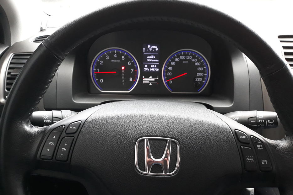 Продам Honda CR-V 2012 года в Виннице