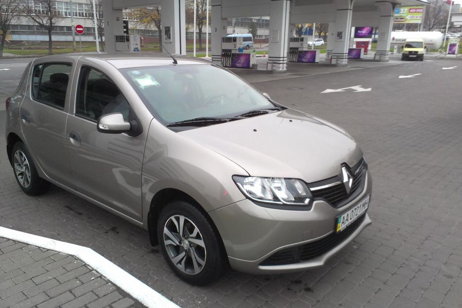 Продам Renault Sandero Authentgue 2013 года в Киеве