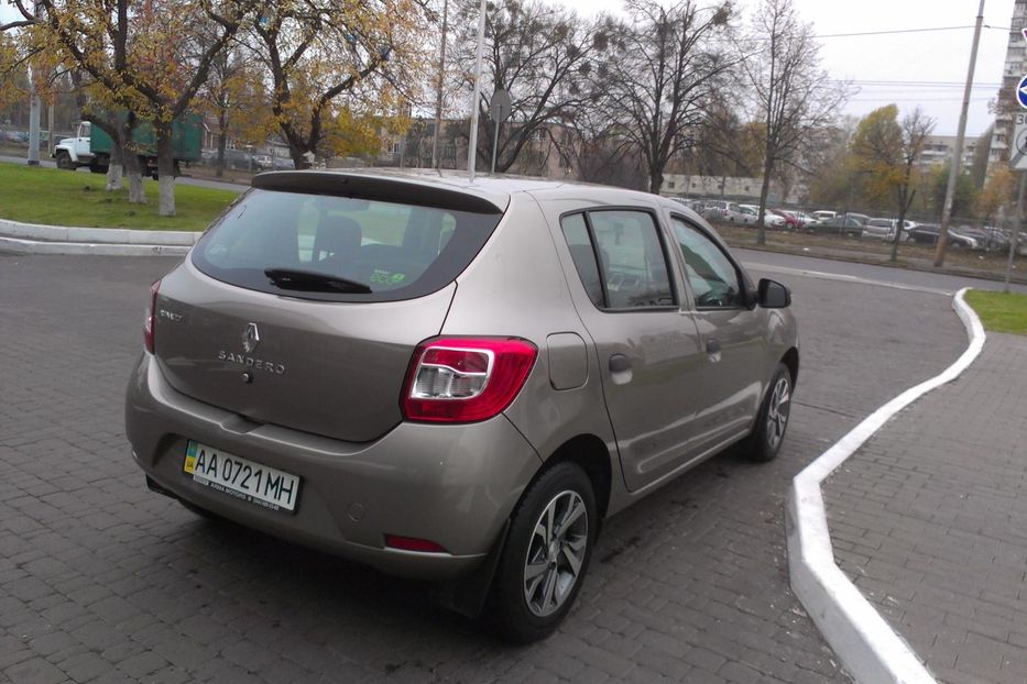 Продам Renault Sandero Authentgue 2013 года в Киеве
