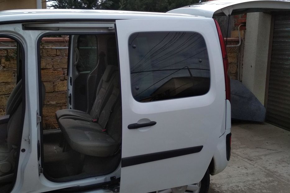 Продам Renault Kangoo пасс. 2011 года в Одессе