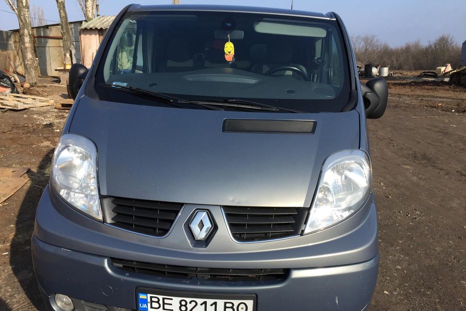 Продам Renault Trafic пасс. 2012 года в Николаеве