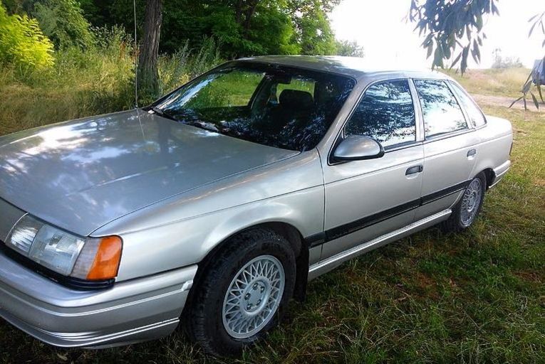 Продам Ford Taurus GL 1989 года в Харькове